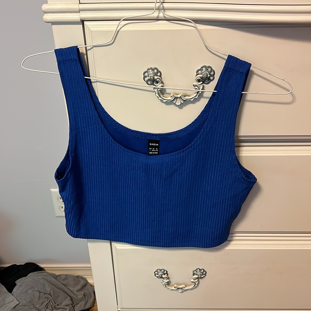 Crop top and shorts!